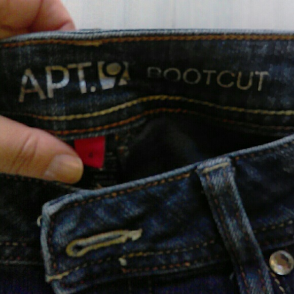 Jeans - Picture 3 of 3